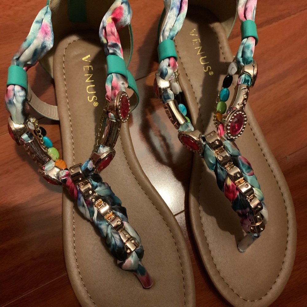 Venus sandals